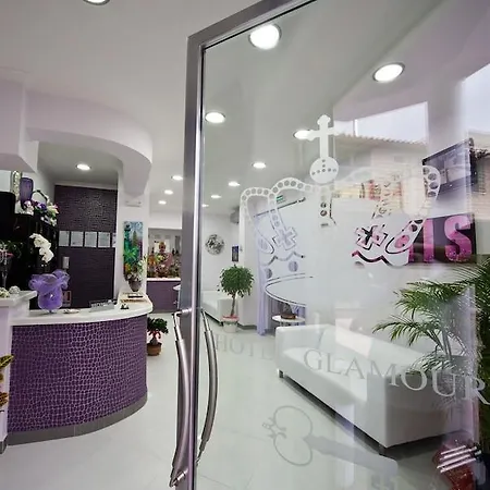Glamour Hotel 3*