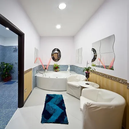 Glamour Hotel