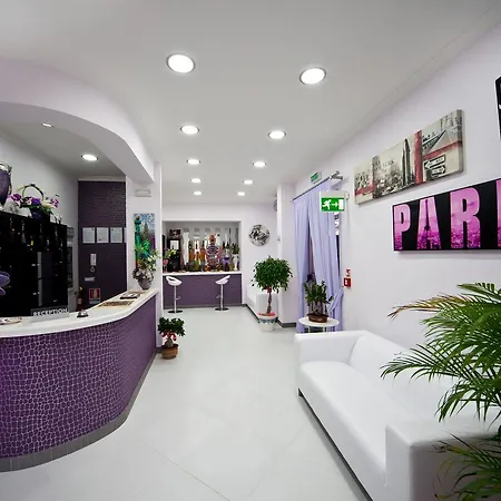 Glamour 3*