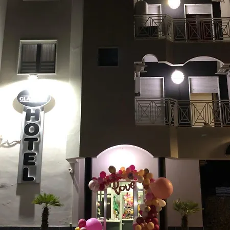 Glamour Hotel 3*