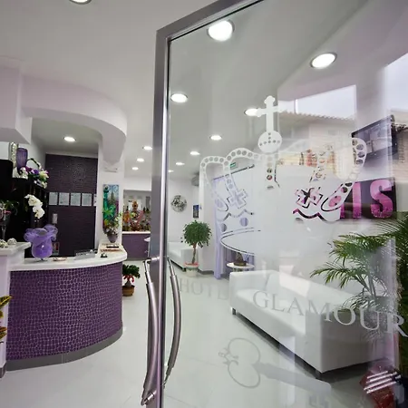 Glamour Hotel 3*
