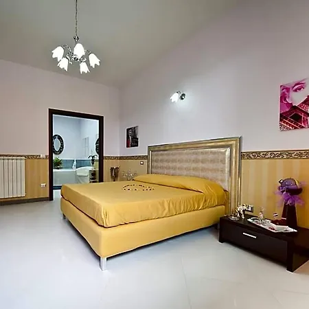 Hotel Glamour 3*