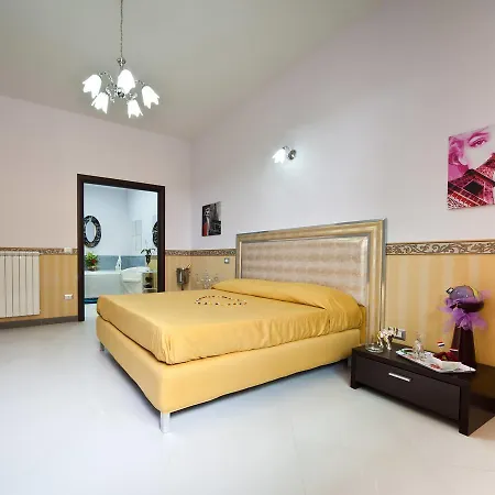 Hotel Glamour 3*